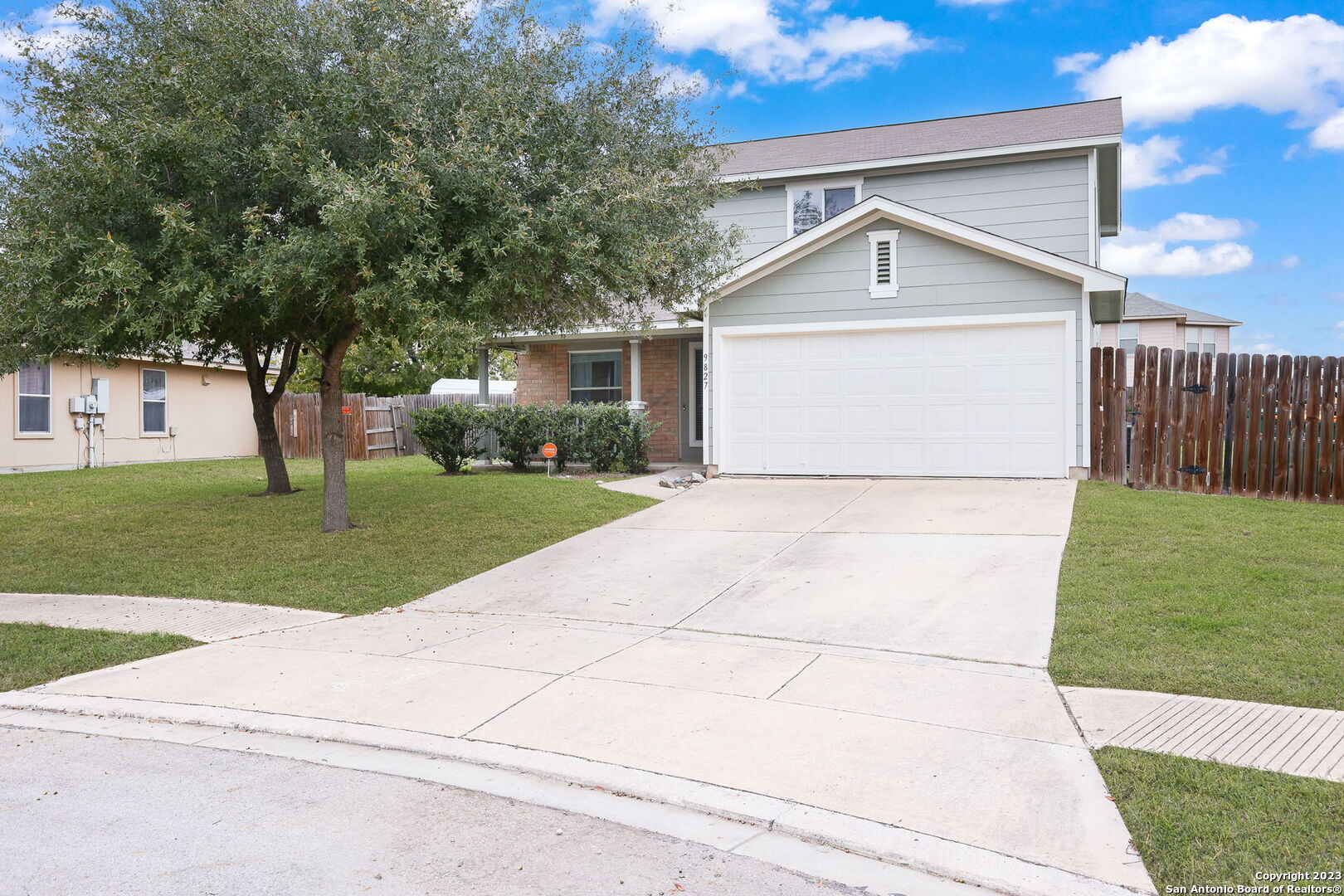 Photo of 9827 Autumn Pl in Converse, TX