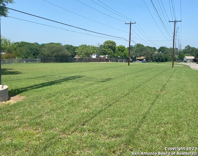 Photo of 113 Lost Forest St in Live Oak, TX