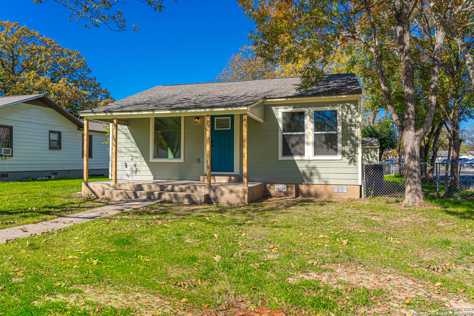 Photo of 517 Brooks Ave in Schertz, TX