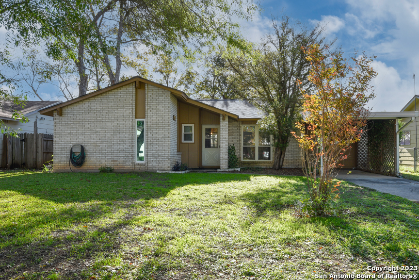 Photo of 624 Pecan Dr in Schertz, TX