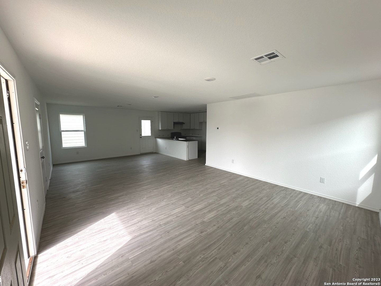 If you have additional questions regarding 14623 Bolinger Mill  in San Antonio or would like to tour the property with us call 800-660-1022 and reference MLS# 1739622.