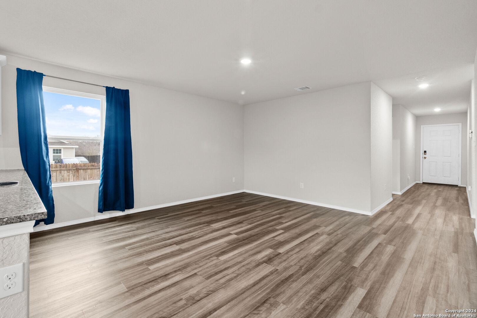 5734 MOUNTAIN PT, San Antonio, TX 78242