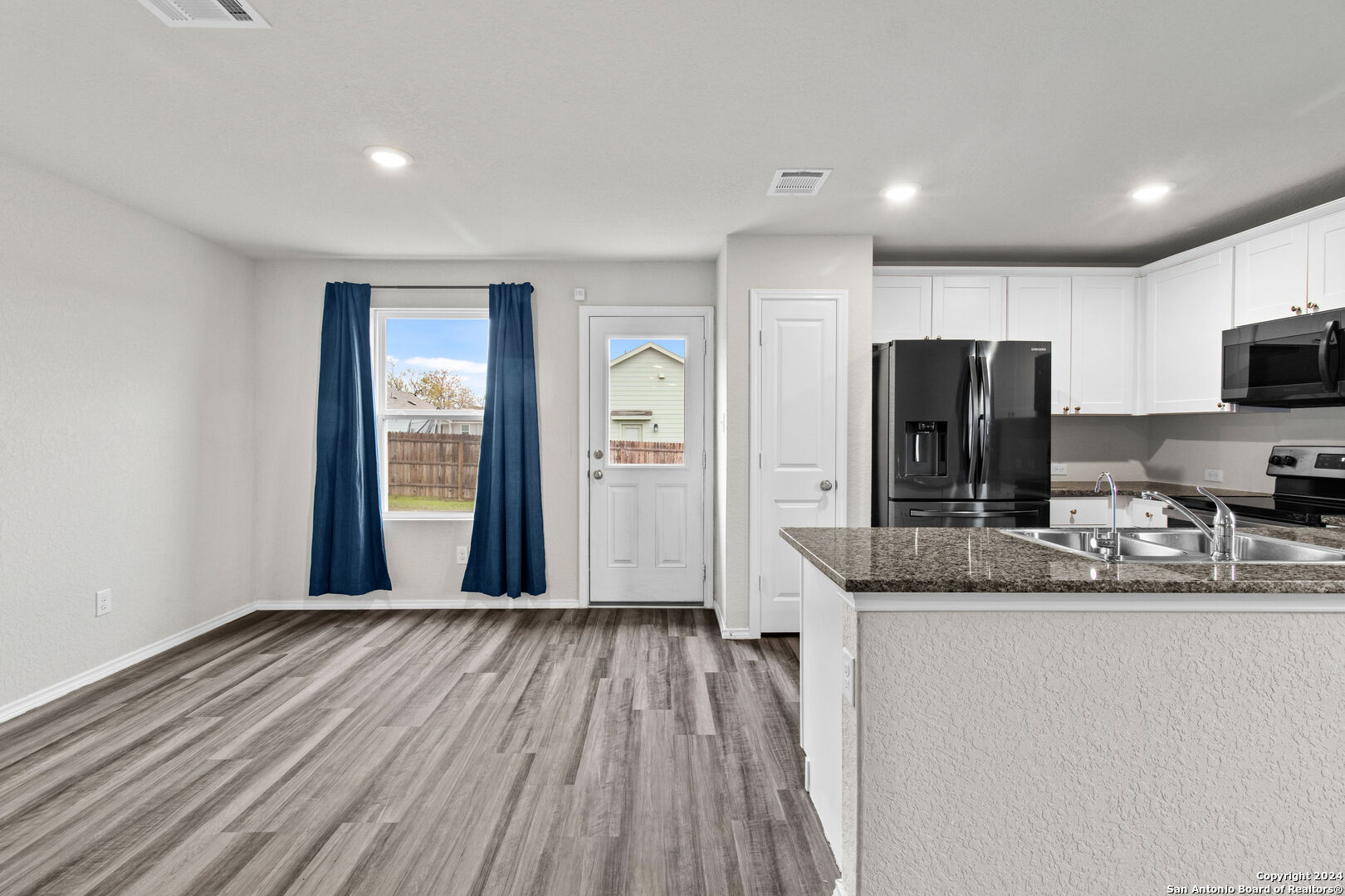 5734 MOUNTAIN PT, San Antonio, TX 78242