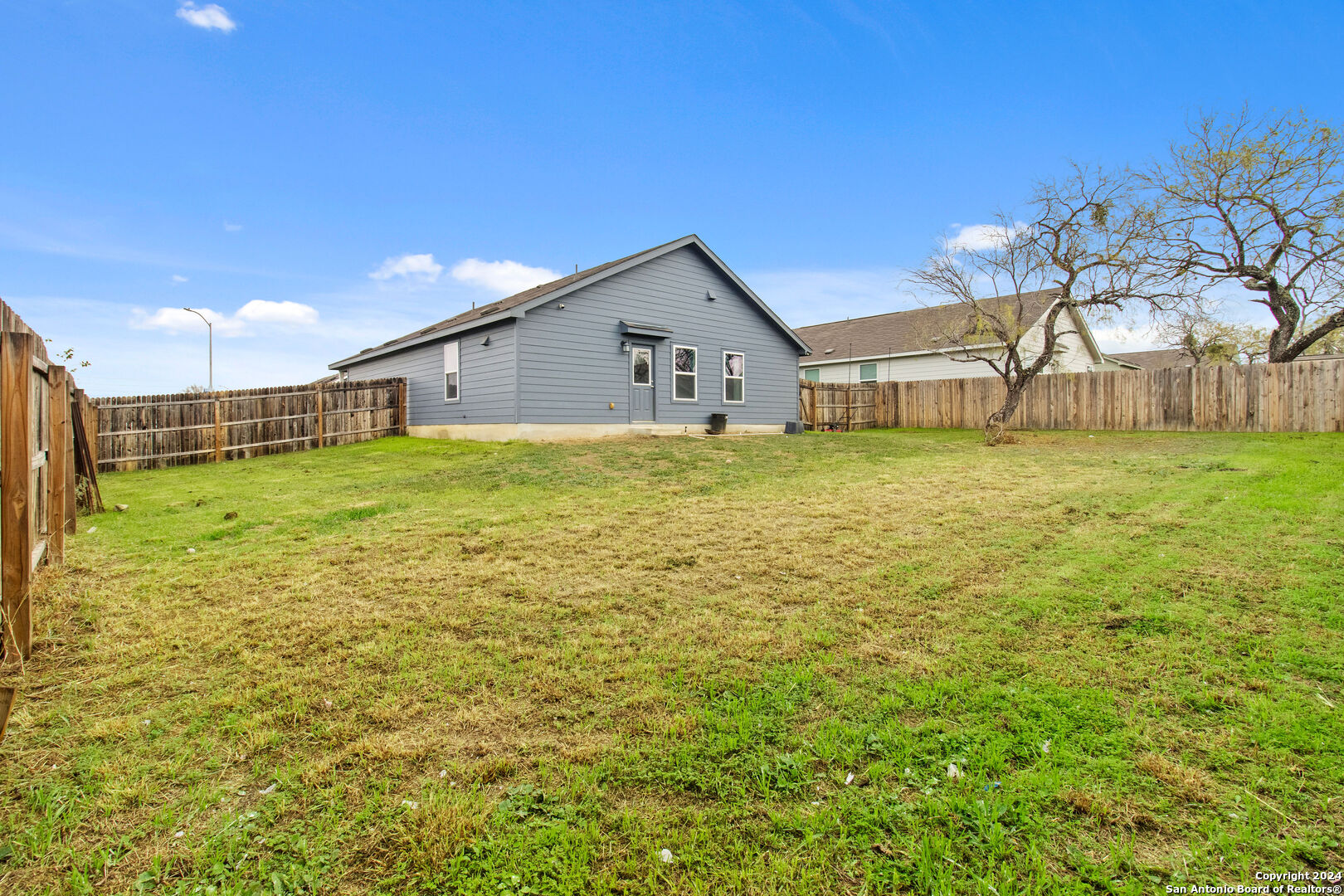5734 MOUNTAIN PT, San Antonio, TX 78242