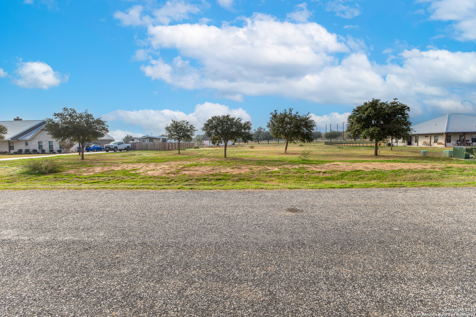 Photo of 128 Tree Farm Dr in Lytle, TX