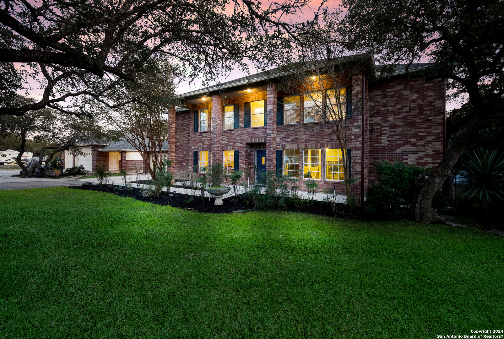 Photo of 626 Grand Oaks Dr in Spring Branch, TX