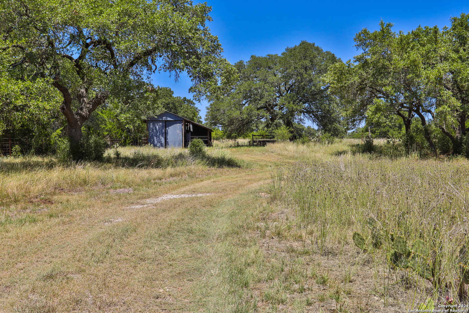 Photo of 32568 Tierra Robles Dr in Bulverde, TX