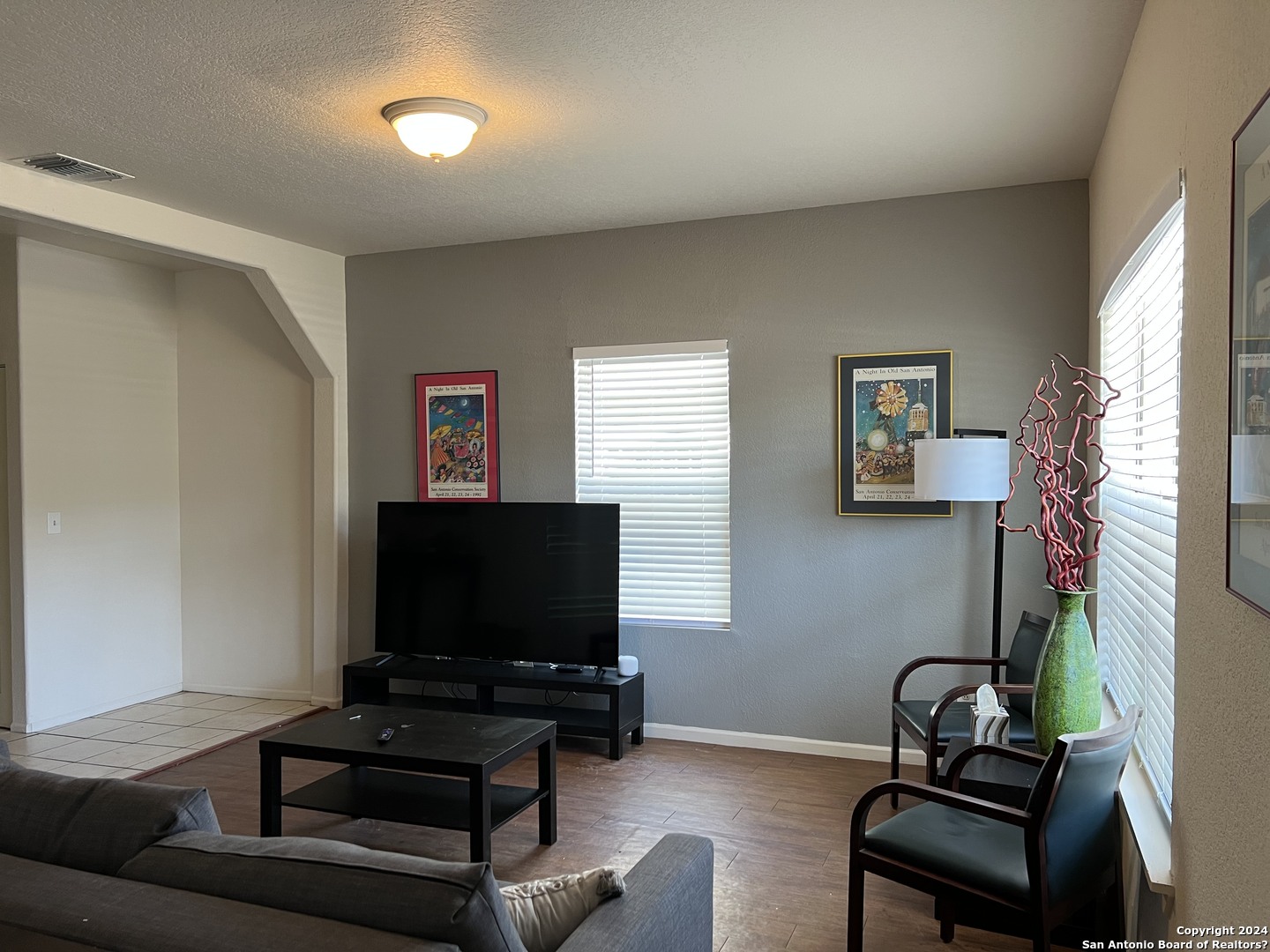 1023 N CHERRY ST, San Antonio, TX 78202