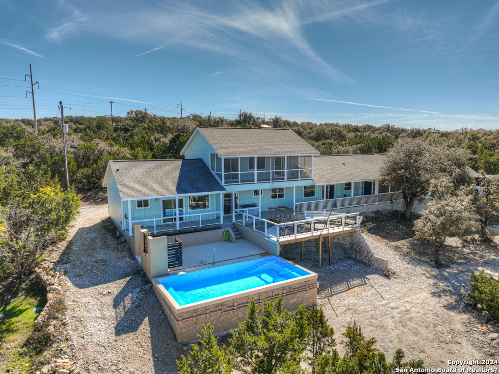 Photo of 1646 Crossbow Dr in Canyon Lake, TX