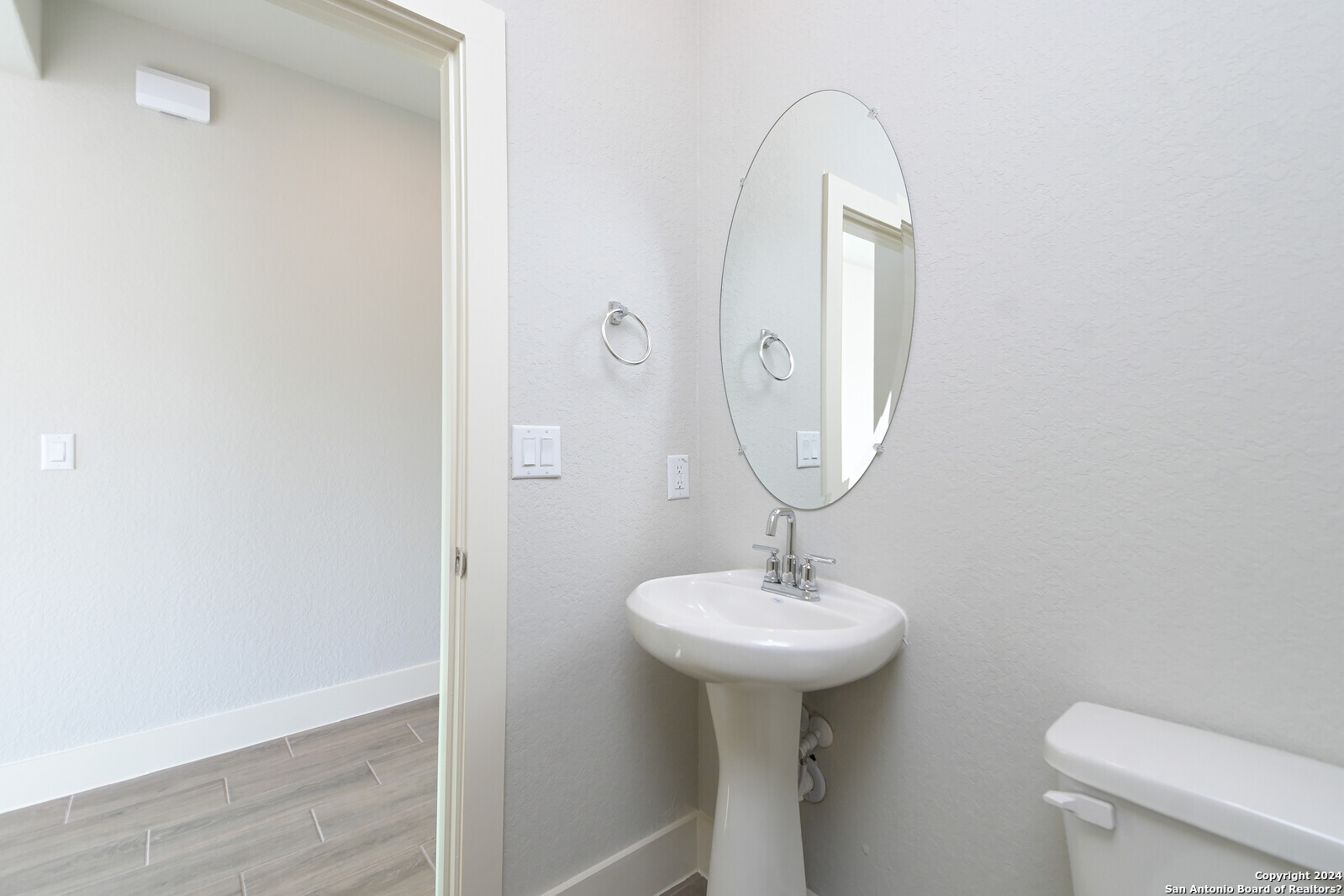 16011 Babcock Rd, #24, San Antonio, TX 78255