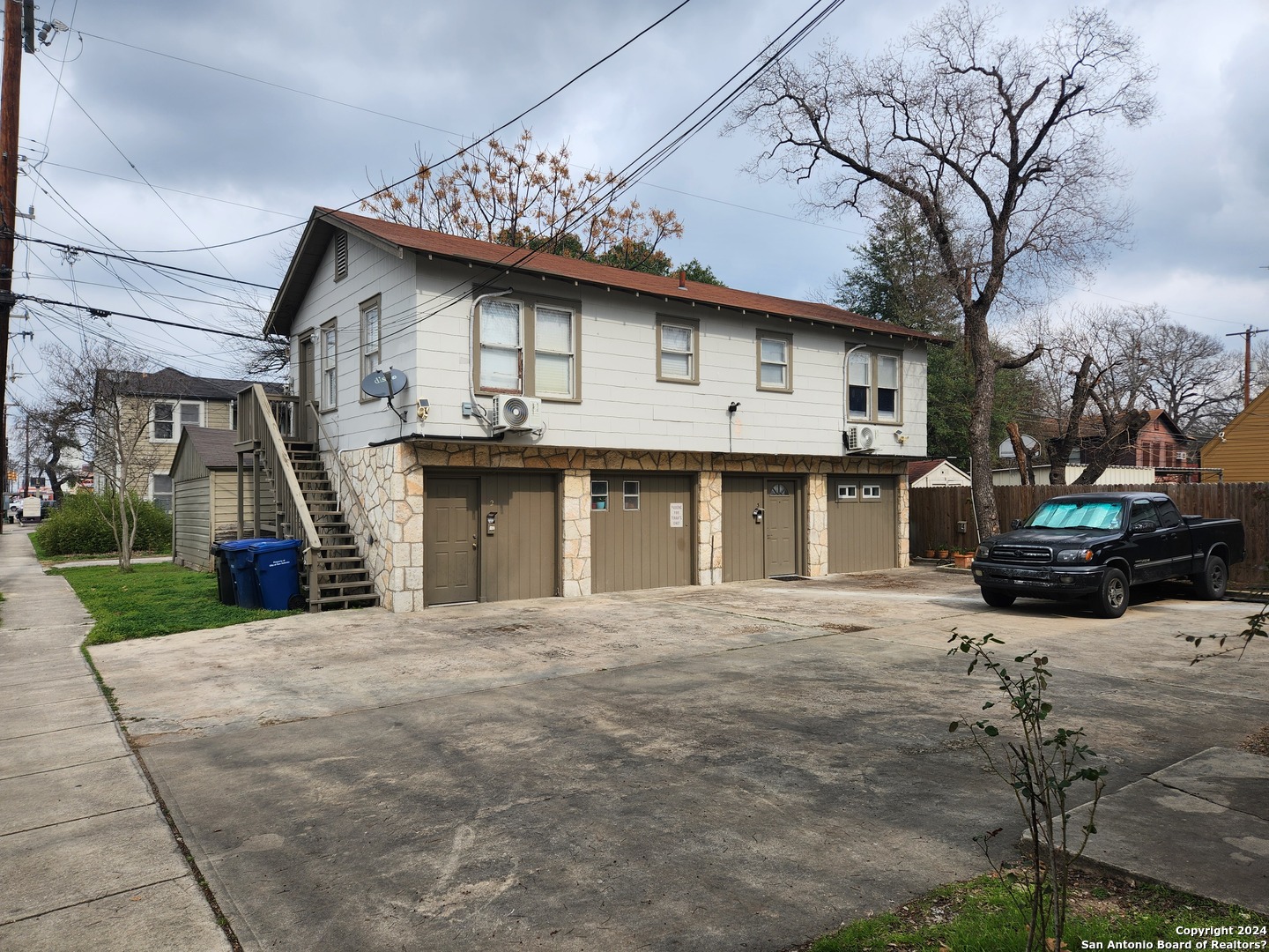 If you have additional questions regarding 203 E ROSEWOOD AVE  in San Antonio or would like to tour the property with us call 800-660-1022 and reference MLS# 1750982.