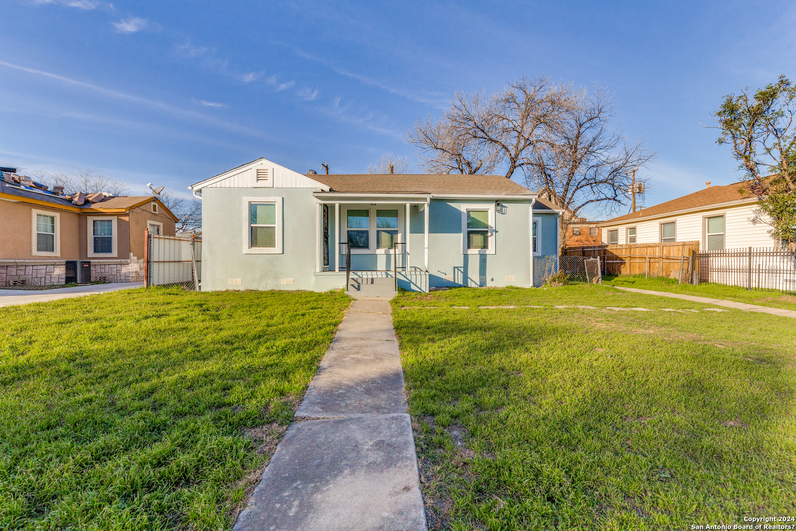 Photo of 217 Westminster Ave in San Antonio, TX