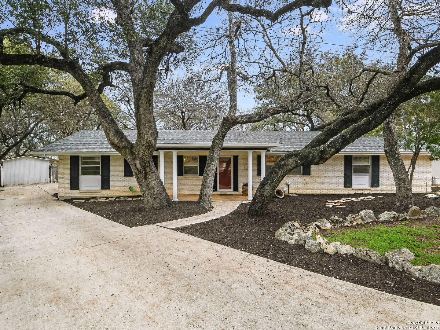 If you have additional questions regarding 9406 TALBA LN  in San Antonio or would like to tour the property with us call 800-660-1022 and reference MLS# 1747976.