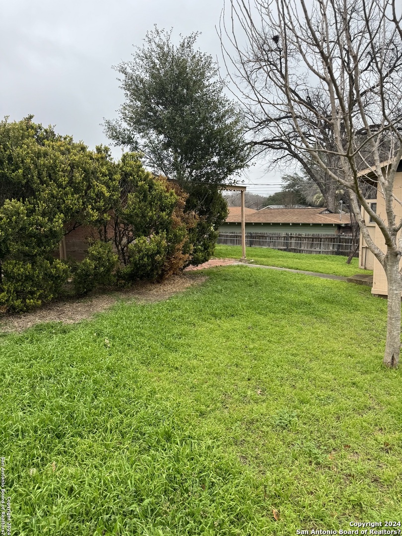 If you have additional questions regarding 106 Springwood Ln  in San Antonio or would like to tour the property with us call 800-660-1022 and reference MLS# 1750195.