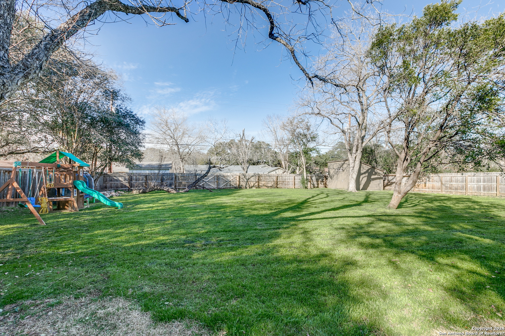 If you have additional questions regarding 407 CAVE LN  in San Antonio or would like to tour the property with us call 800-660-1022 and reference MLS# 1750115.