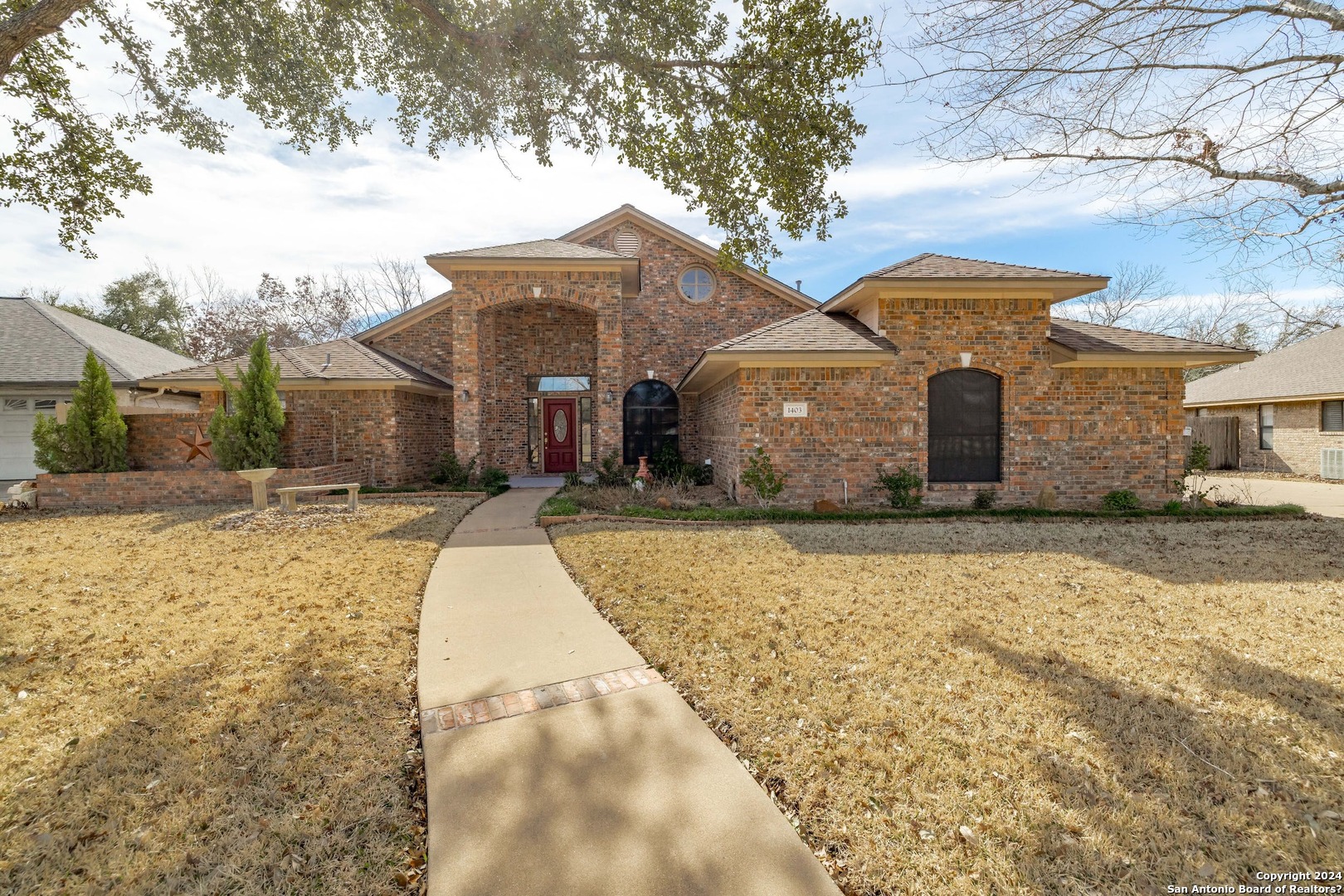 1403 Willow Brook Trail, Taylor, TX 