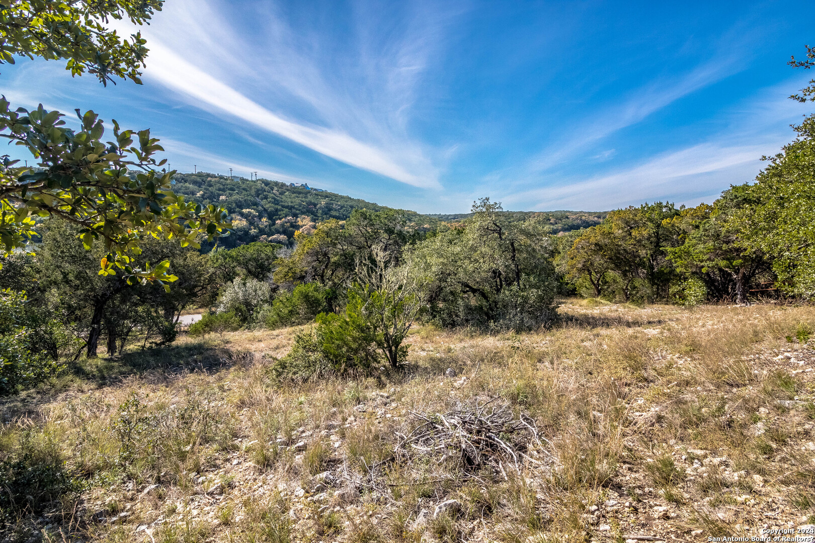 Photo of 434 Private Rd 1706 in Helotes, TX