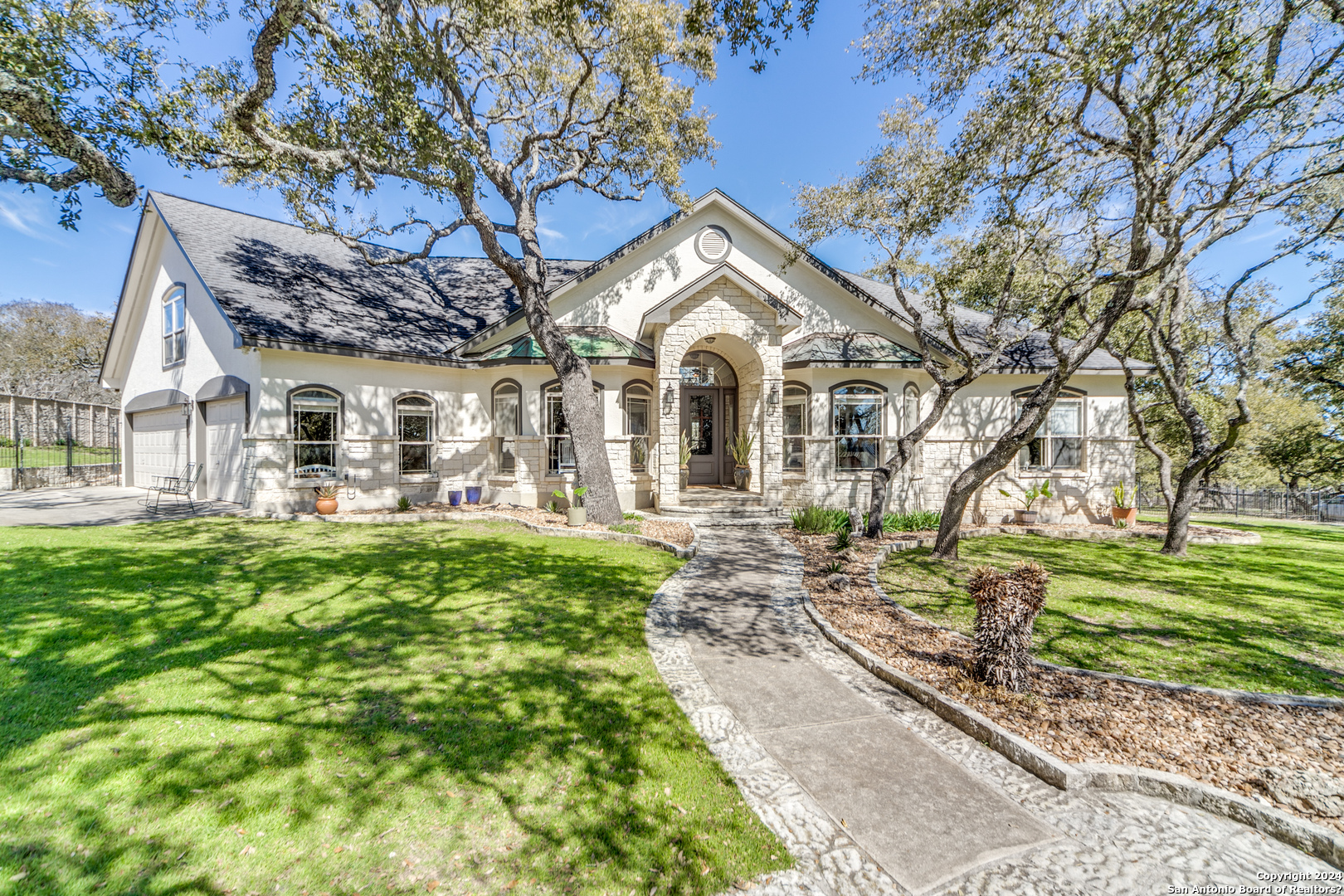 Photo of 29452 Red Bud Hl in Fair Oaks Ranch, TX