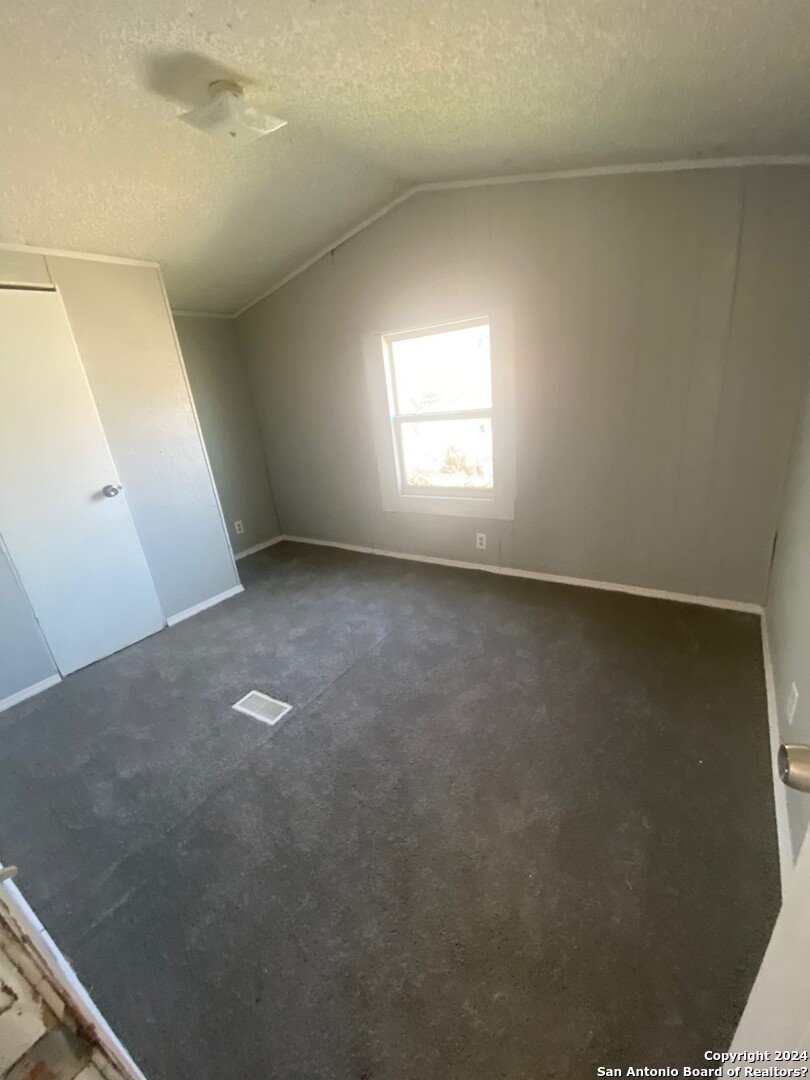 1311 W Hein Rd, #19, San Antonio, TX 78220