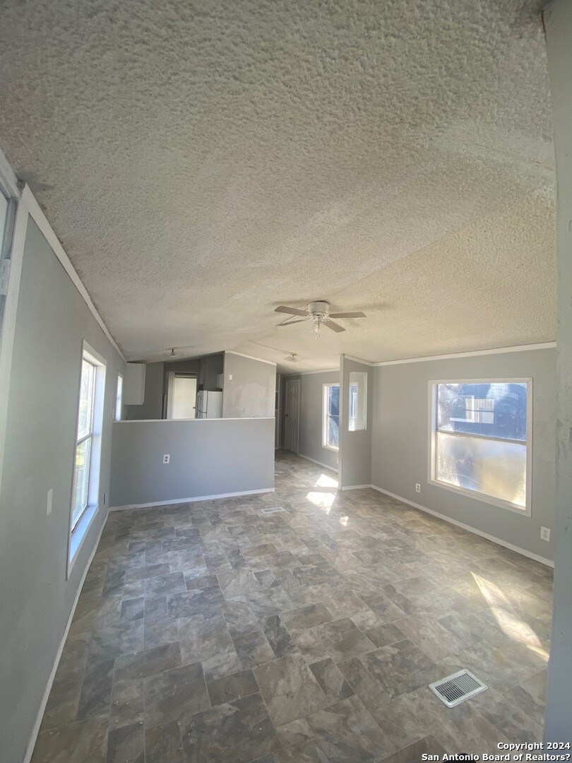 1311 W Hein Rd, #19, San Antonio, TX 78220