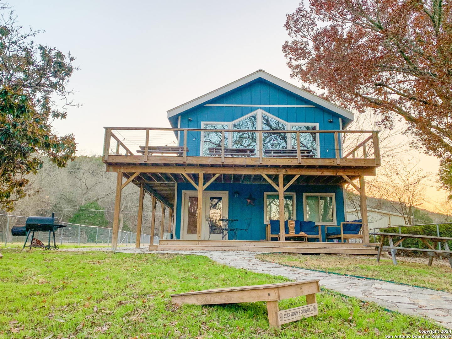 Photo of 8976 River Rd in New Braunfels, TX