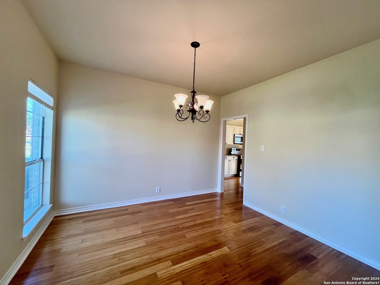 7100 MISTY RIDGE DR   Converse TX 78109-2701