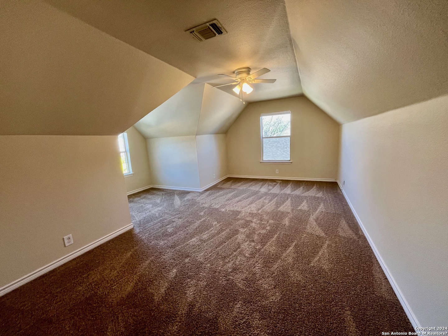 7100 MISTY RIDGE DR   Converse TX 78109-2701