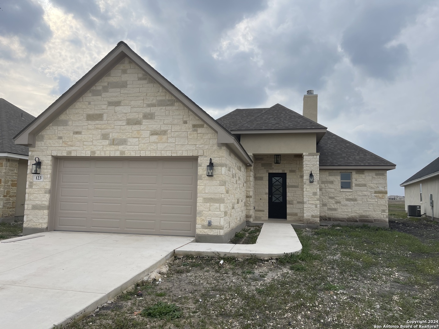 Photo of 123 John T Ct in Castroville, TX