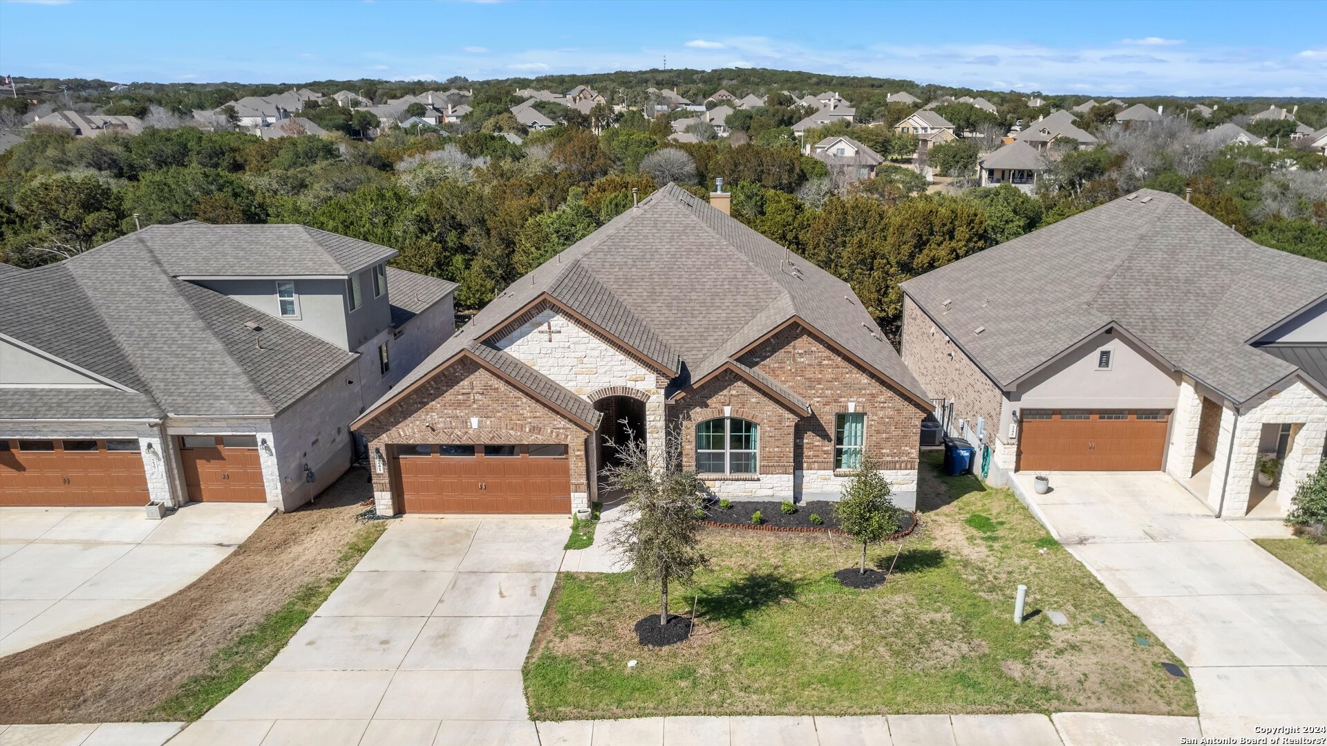 Photo of 241 Sigel Ave in New Braunfels, TX