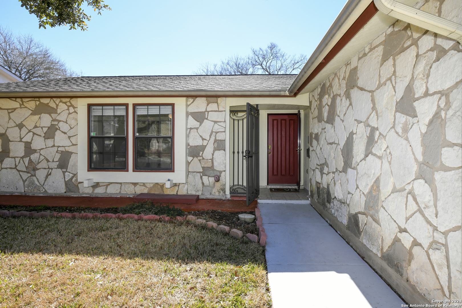 Photo of 6642 Country Field Dr in San Antonio, TX