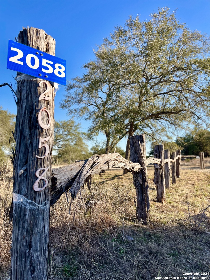 Photo of 2058 English Crossing Rd in Bandera, TX