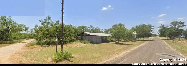 220 10th St   Christine TX 78012