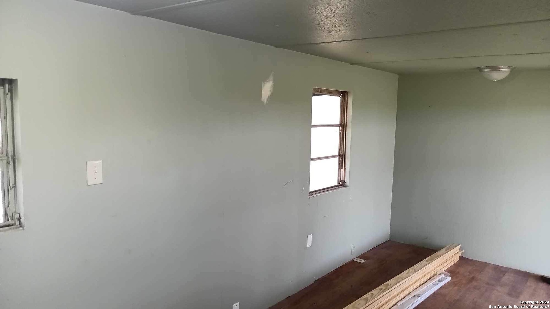 220 10th St   Christine TX 78012