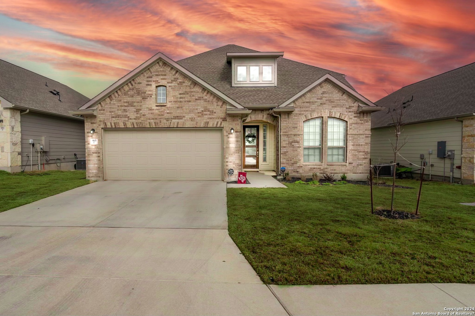 Photo of 915 Blue Violet in New Braunfels, TX