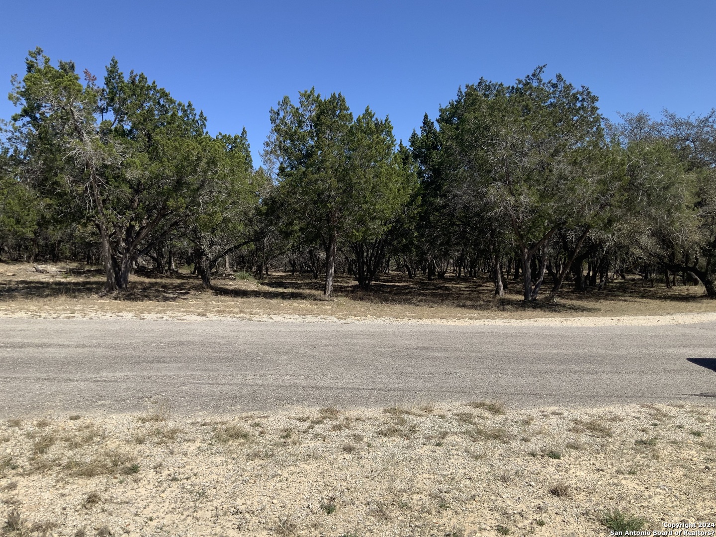 Photo of Lot # 69 Forest Oaks Ln in Lakehills, TX