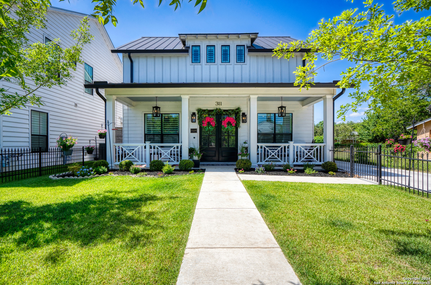Photo of 311 Hickman St in Boerne, TX