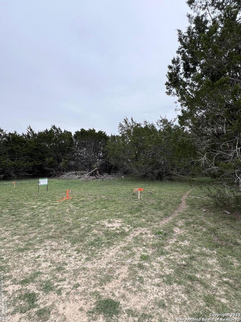 Photo of 655 Sombra Dr in Bandera, TX