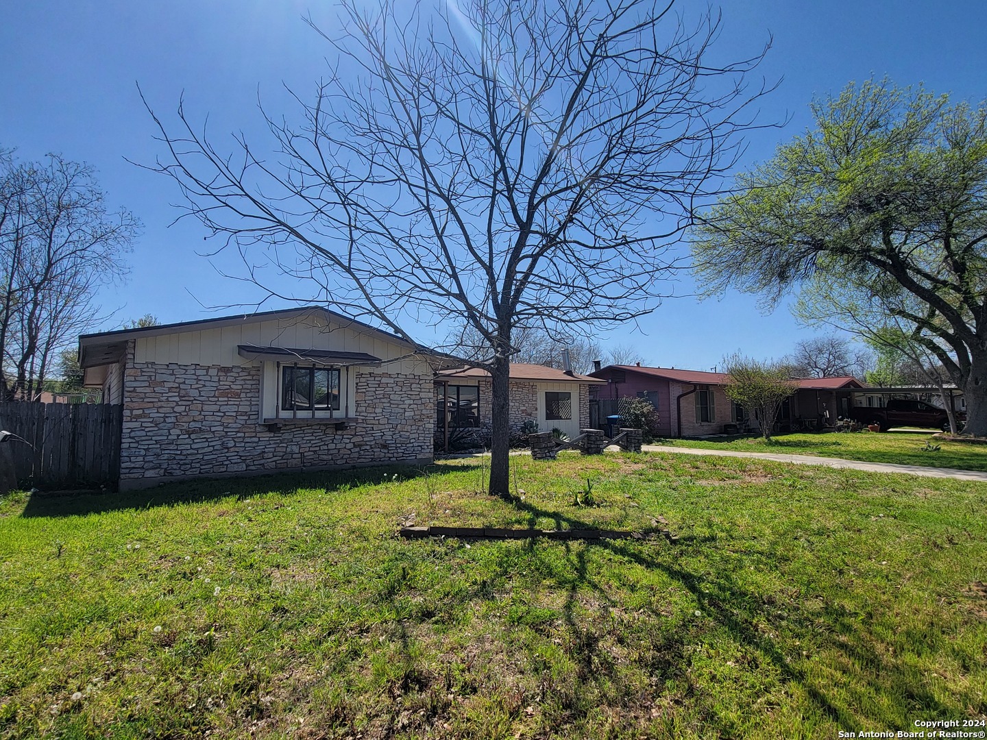Photo of 5242 Coral Mist St in Kirby, TX