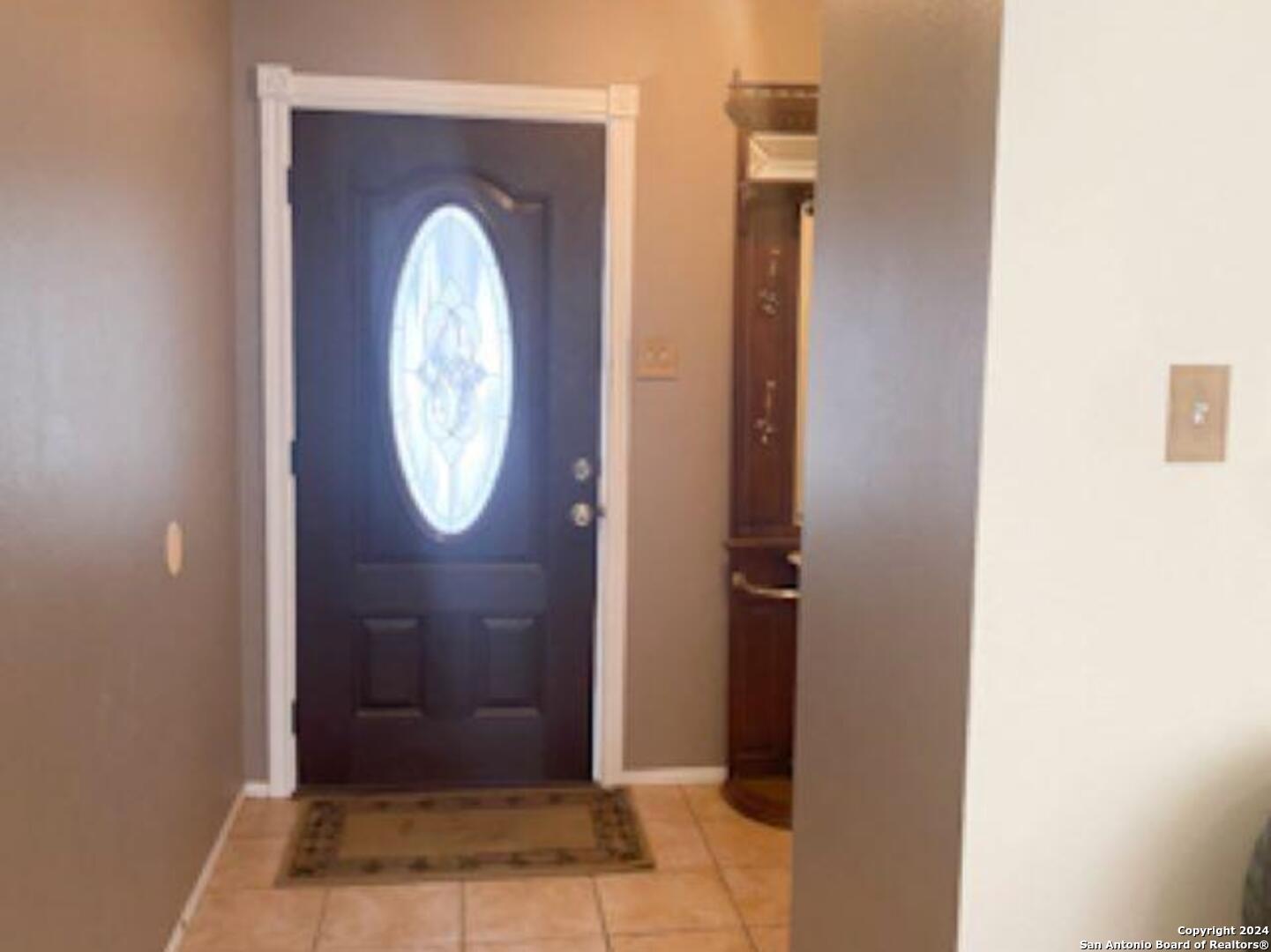 Entry/Foyer