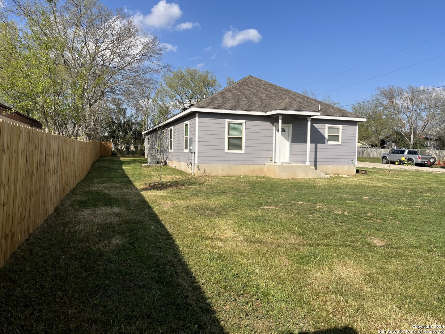 Photo of 810 2nd St in Blanco, TX