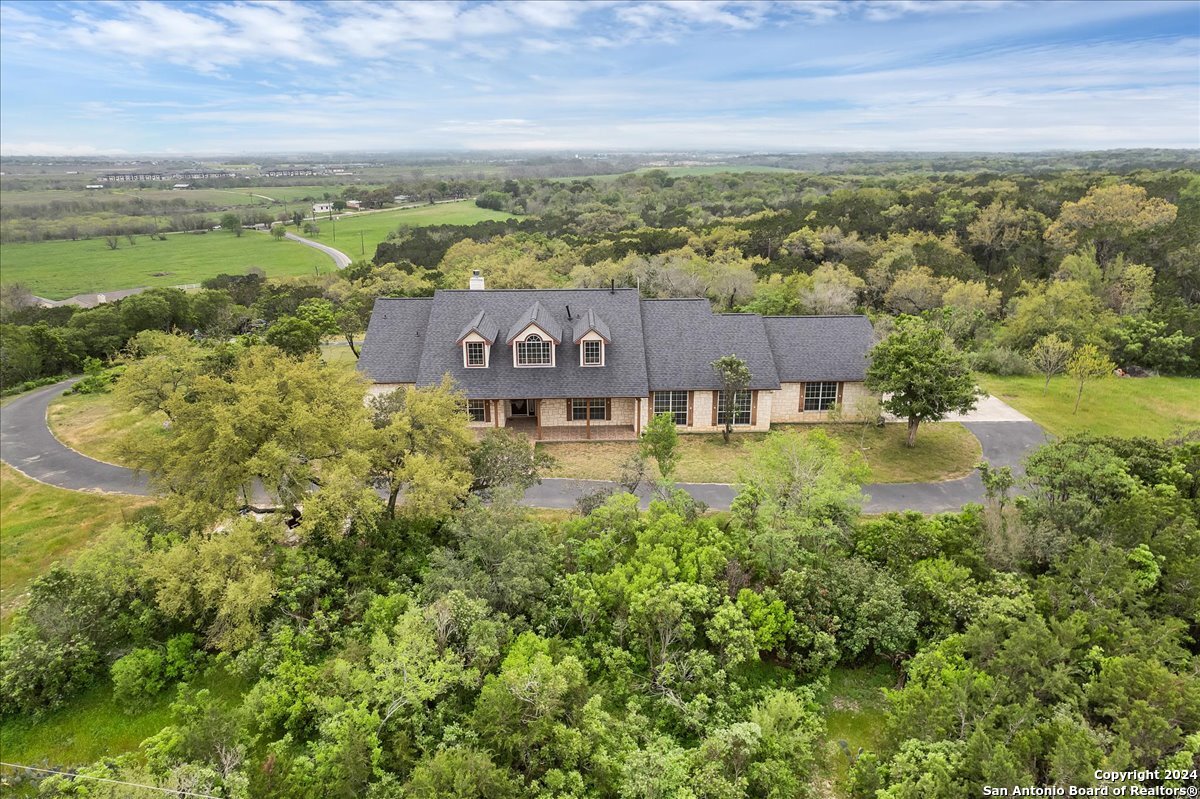 Photo of 301 Blanco River Ranch Rd in San Marcos, TX