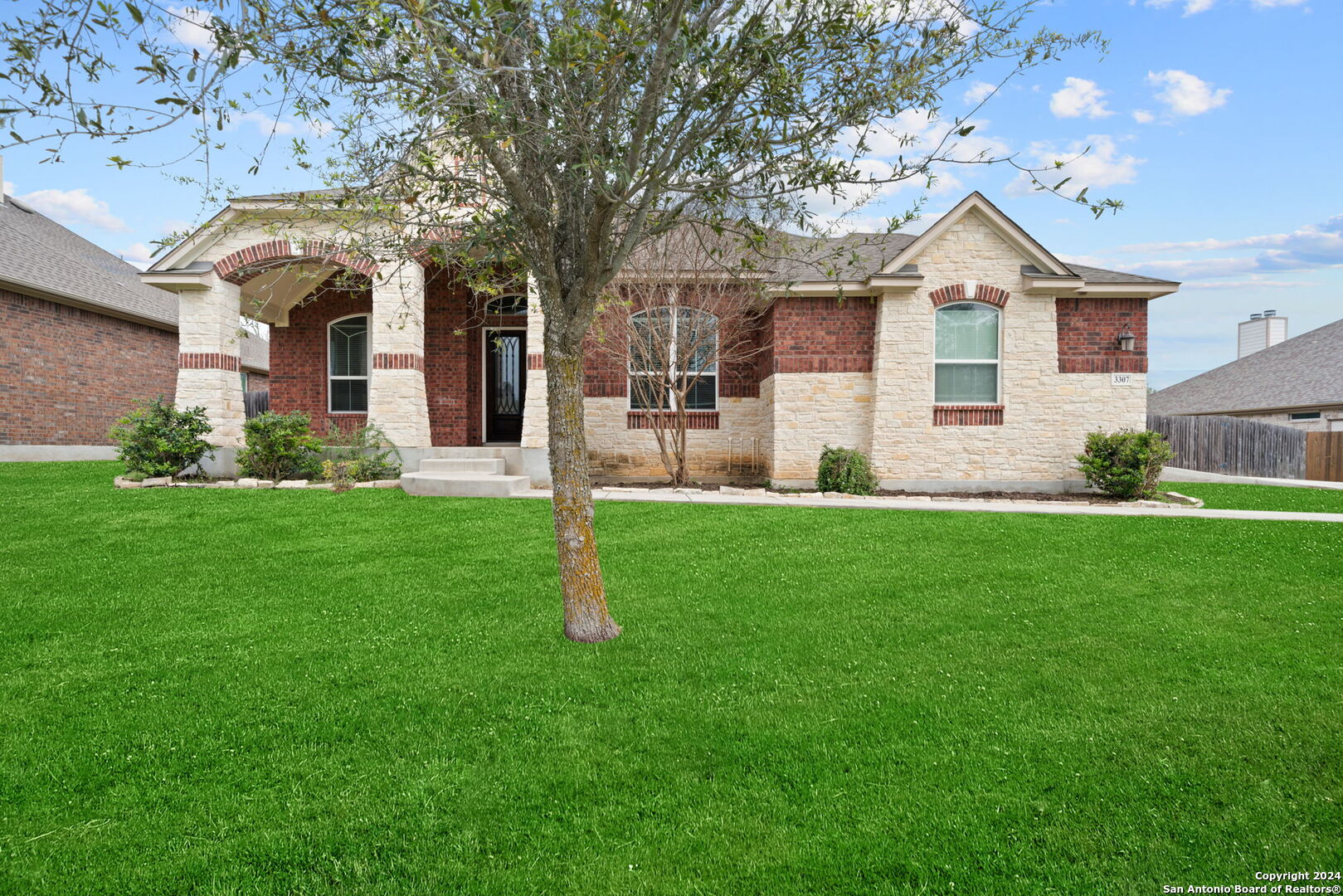 Photo of 3307 Ashleys Wy in Marion, TX