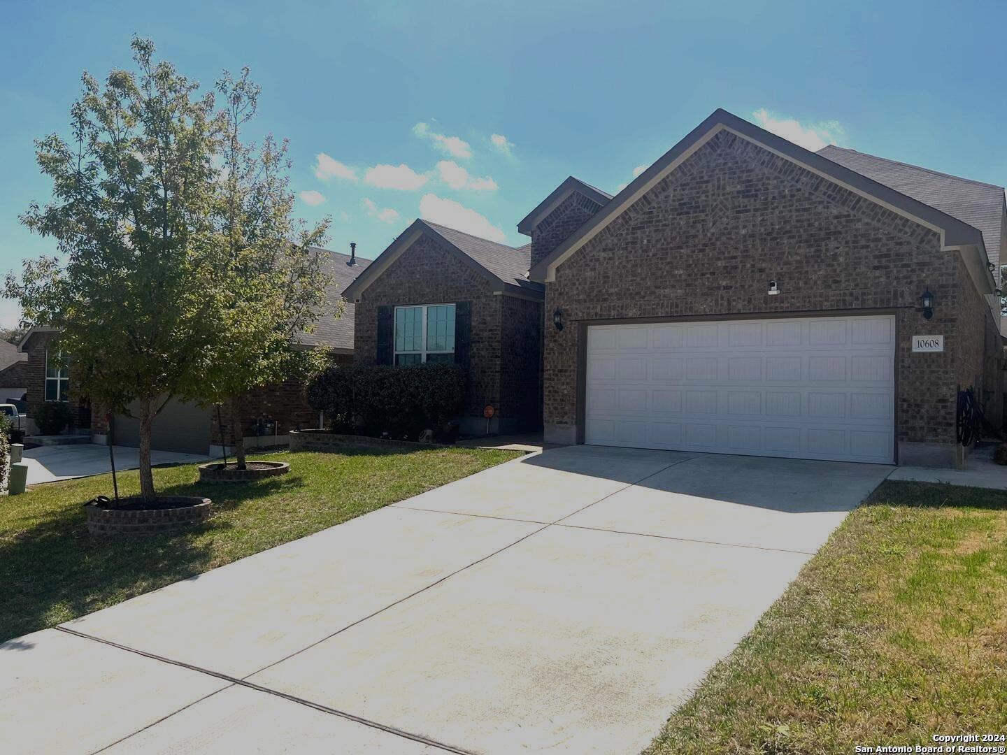 Photo of 10608 Hibiscus Cv in Helotes, TX
