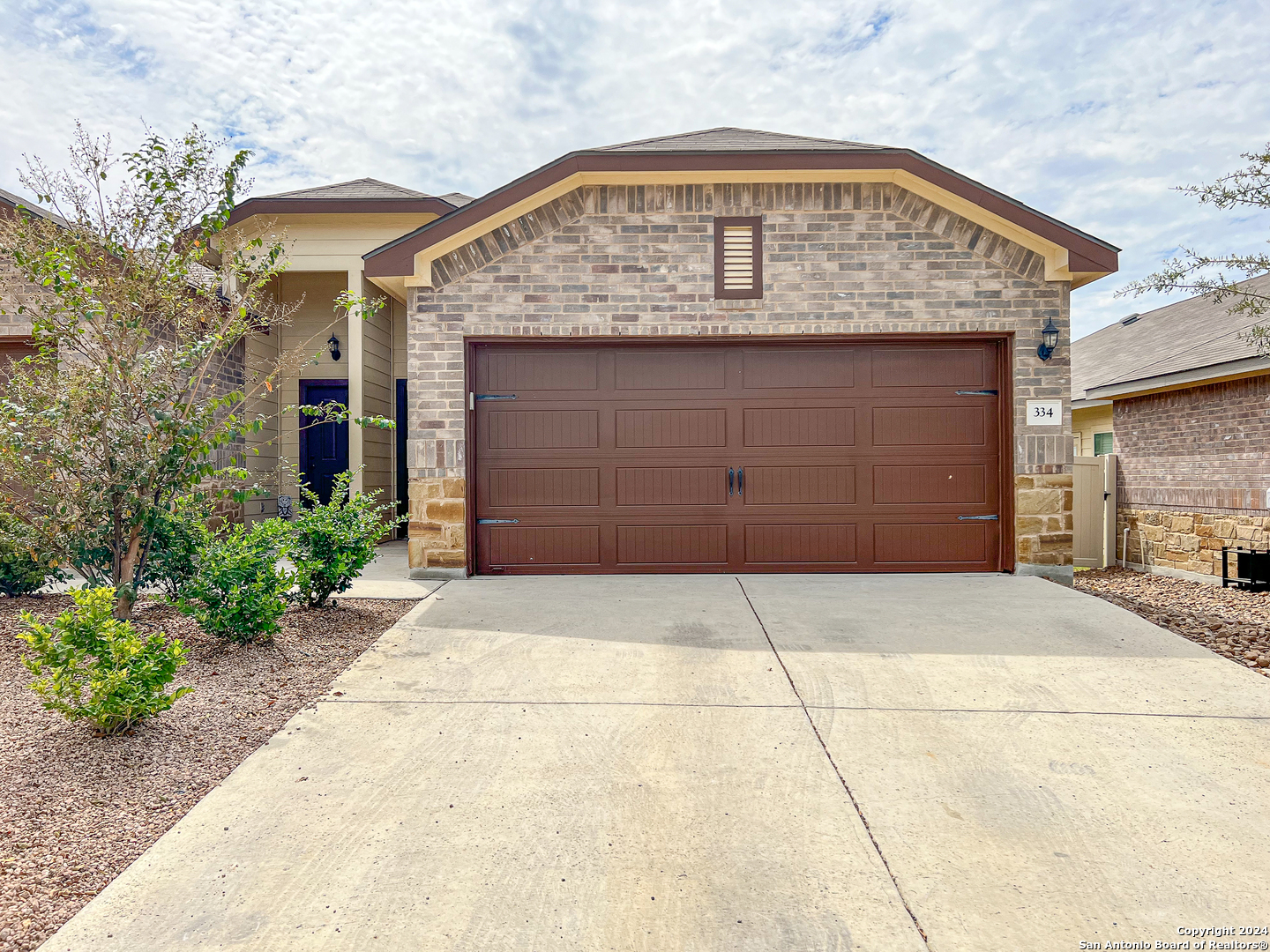 Photo of 334 /336 Emma Dr in New Braunfels, TX