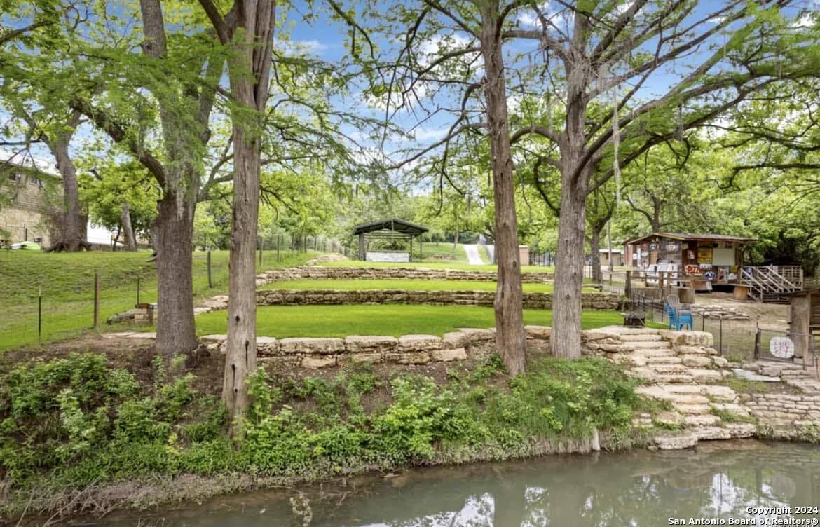 Photo of 8560 River Rd in New Braunfels, TX