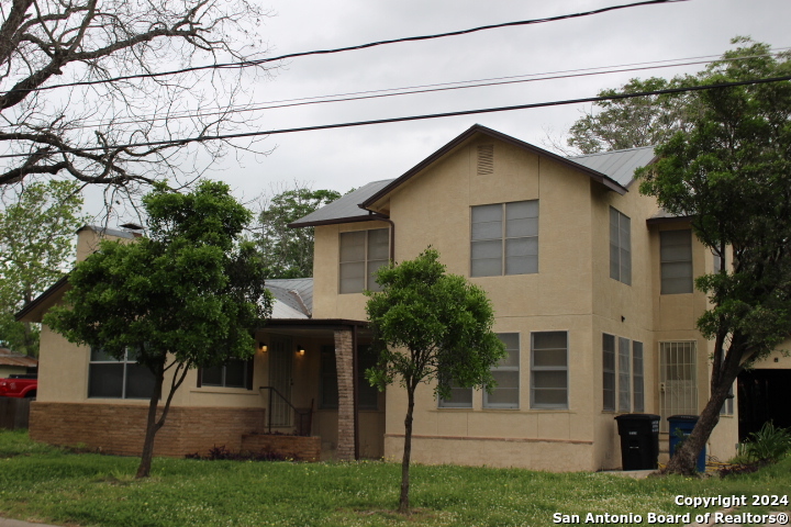 Photo of 622 Ave E in Poteet, TX