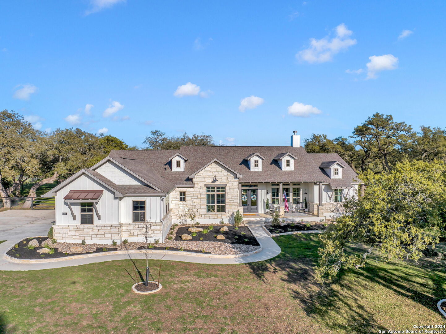 Photo of 120 Bent Tree Dr in Boerne, TX