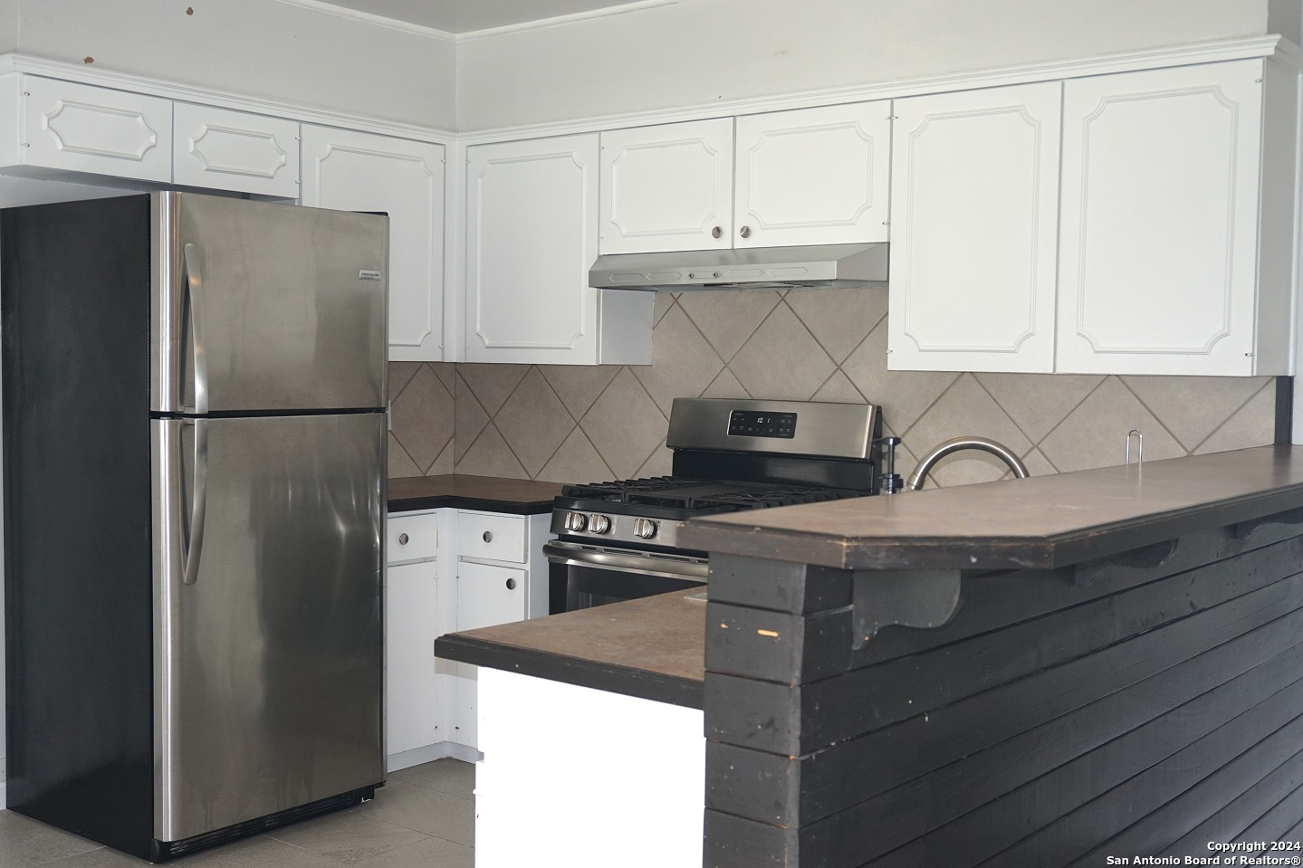 204 avenue e   Converse TX 78109