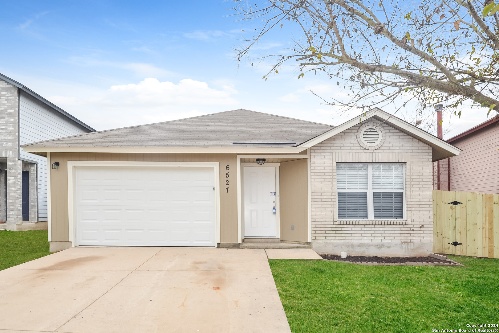 6527 HIGHLAND GRASS   Converse TX 78109-4629
