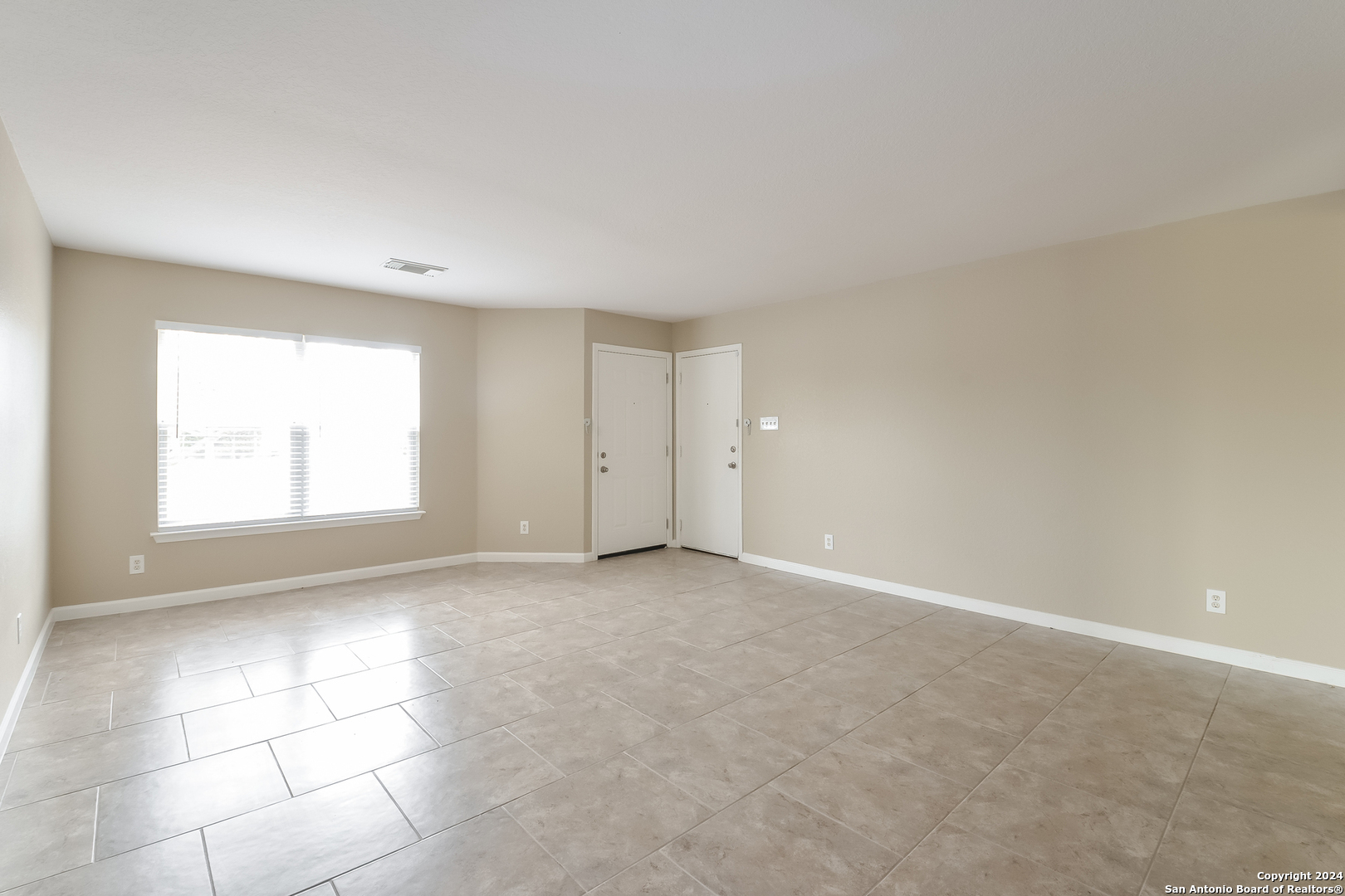 6527 HIGHLAND GRASS   Converse TX 78109-4629